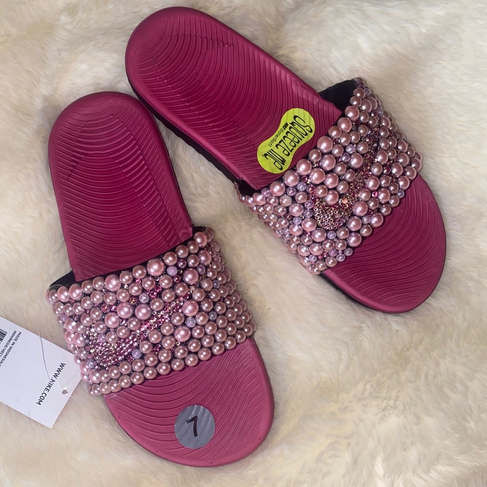 NIKE SLIDES CUSTOM MADE
